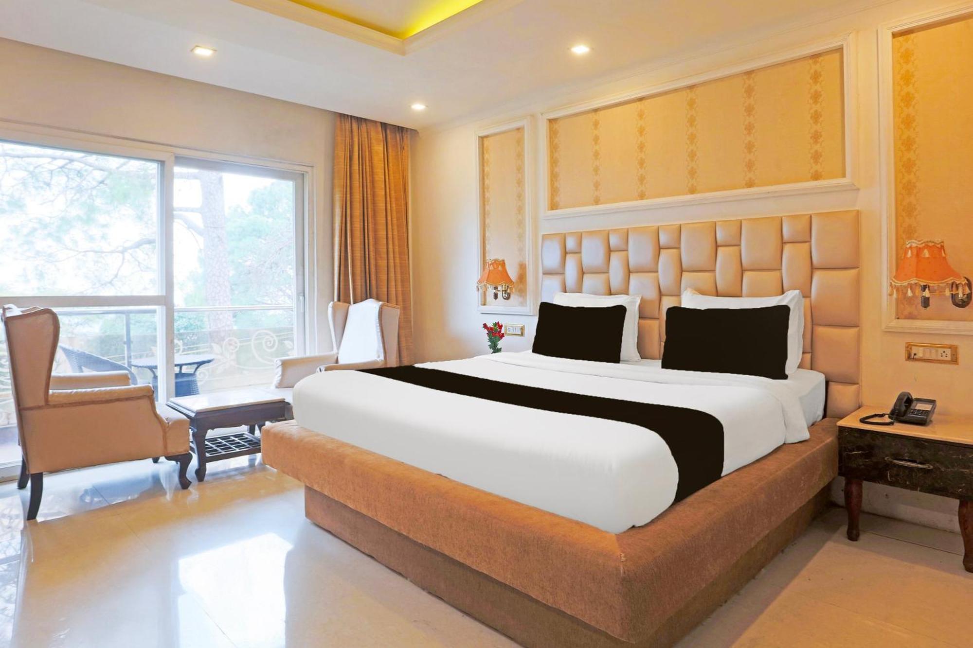 Super Townhouse Oak Dharamshala Near Maximus Mall ภายนอก รูปภาพ