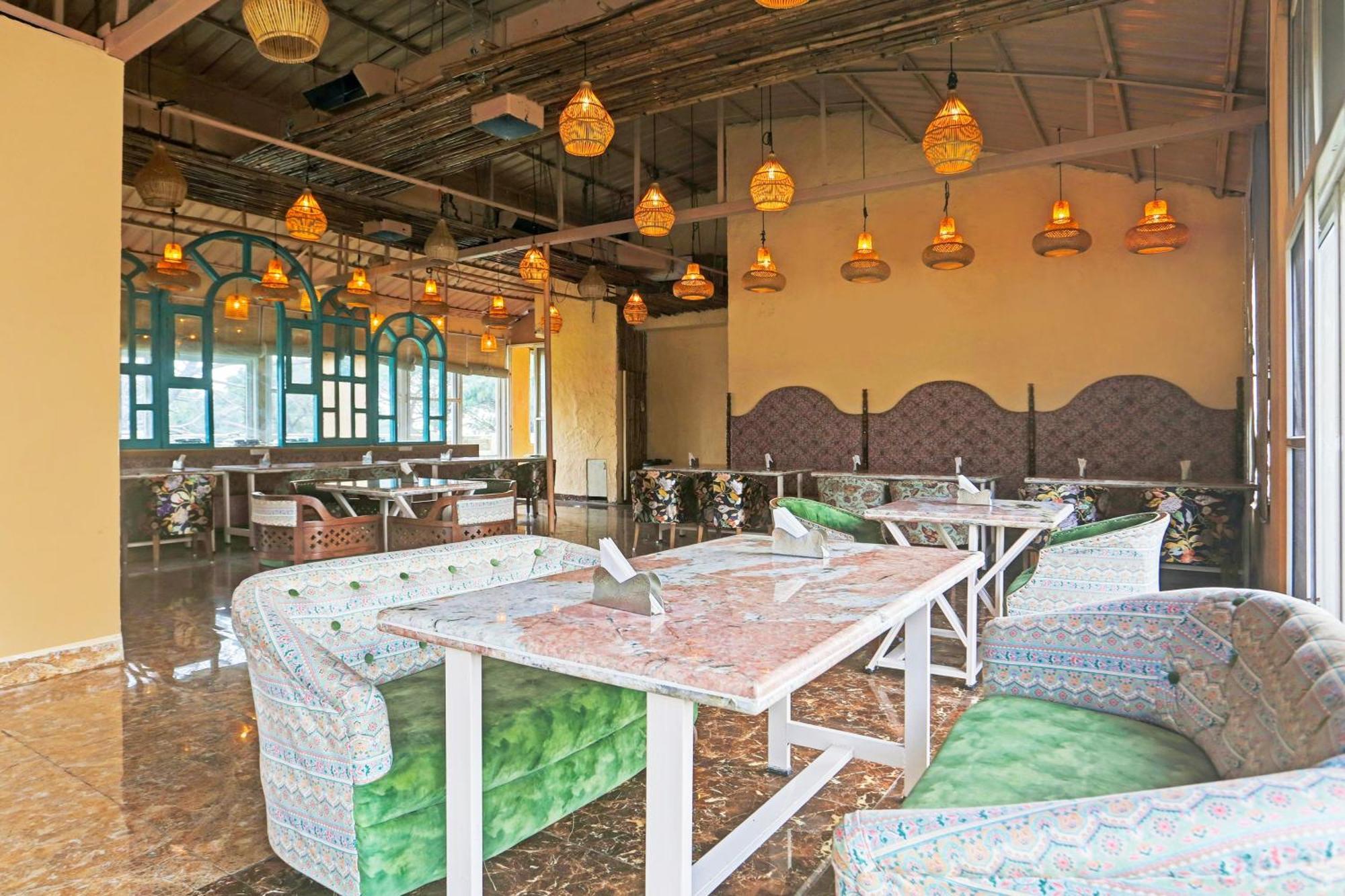 Super Townhouse Oak Dharamshala Near Maximus Mall ภายนอก รูปภาพ
